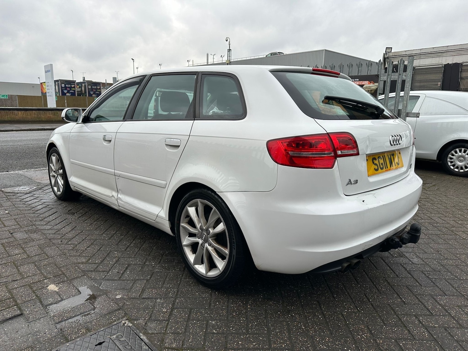 Used Audi A3 2011 for sale - 77248031: Photo 3
