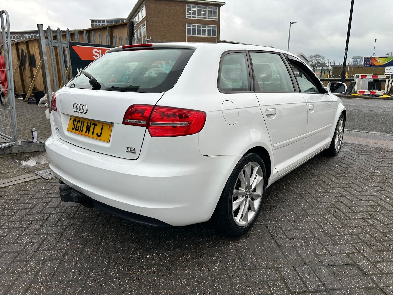Used Audi A3 2011 for sale - 77248031: Photo 4