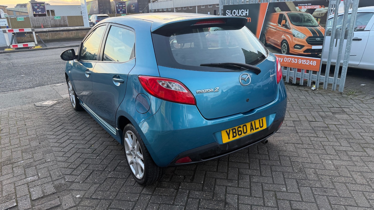 Used Mazda Mazda2 2011 for sale - 77354009: Photo 3