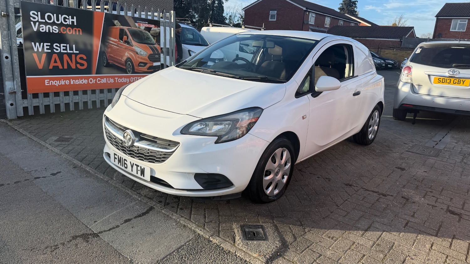 Used Vauxhall Corsa 2016 for sale - 77877976: Photo 2