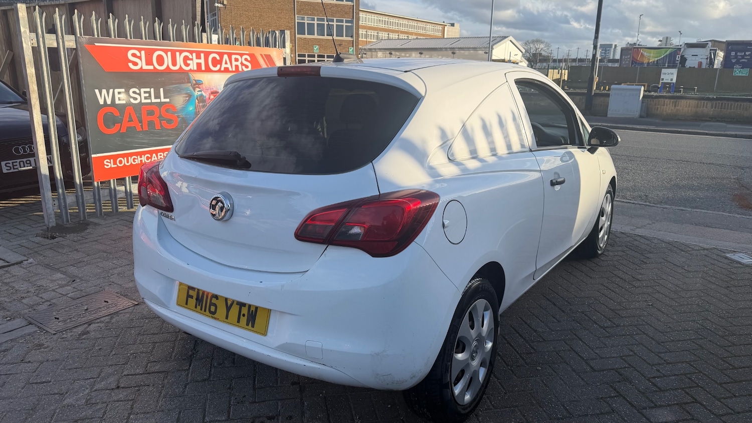 Used Vauxhall Corsa 2016 for sale - 77877976: Photo 4