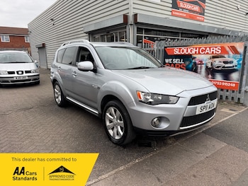 Mitsubishi - Outlander