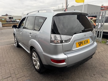 Used Mitsubishi Outlander 2011 for sale - 76076115: Photo 3