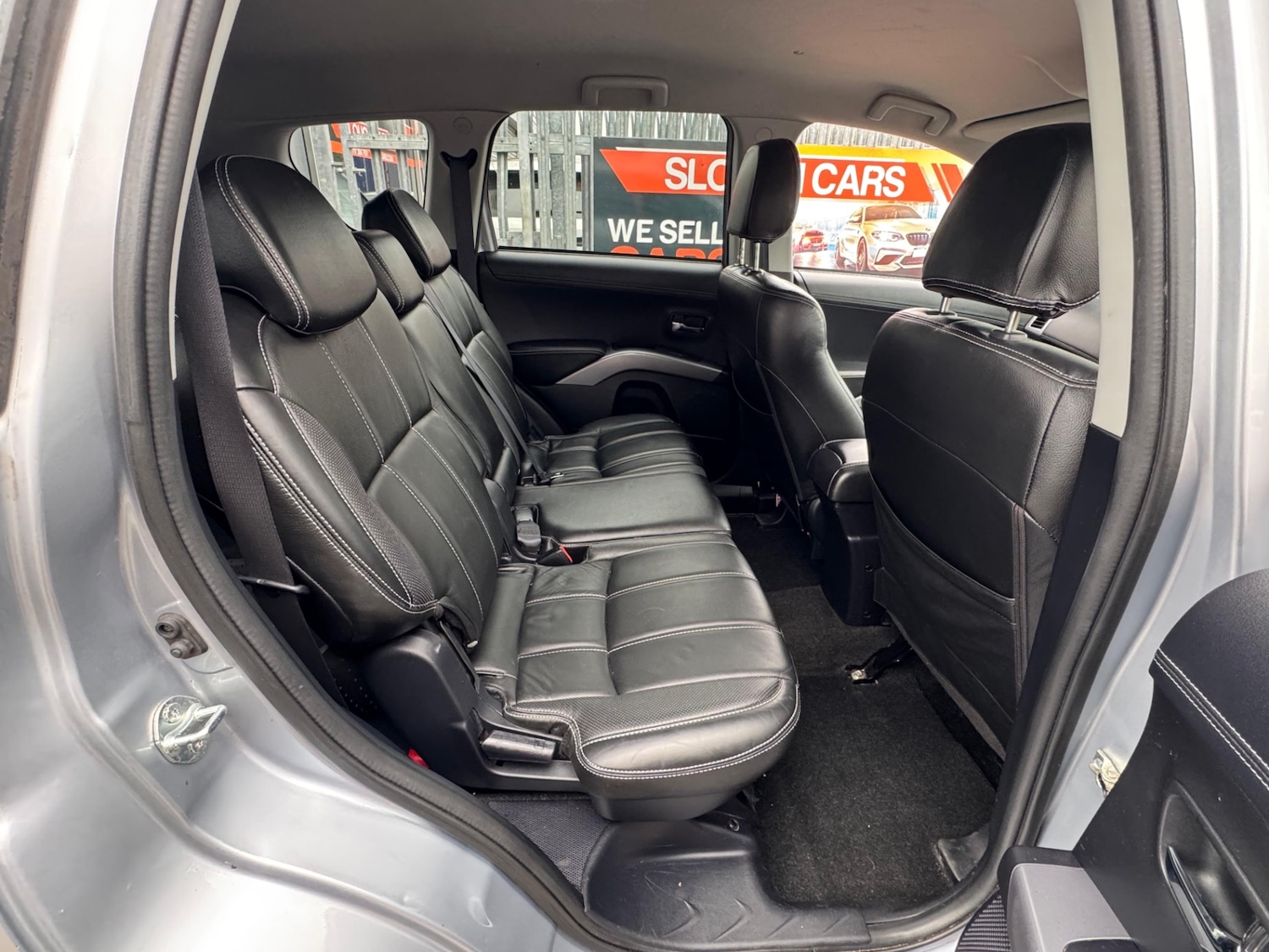 Used Mitsubishi Outlander 2011 for sale - 76076115: Photo 6