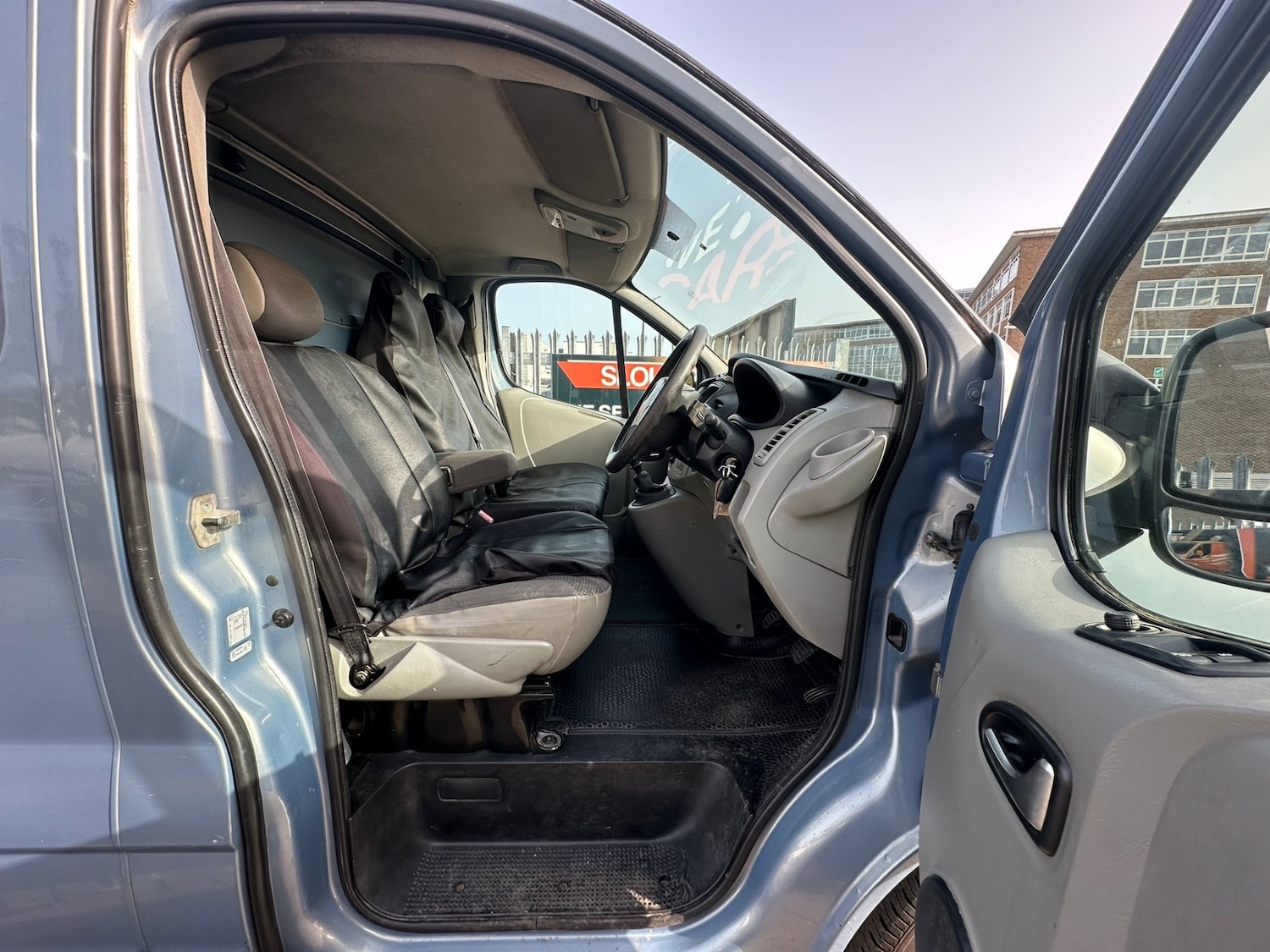 Used Vauxhall Vivaro 2011 for sale - 77766589: Photo 6