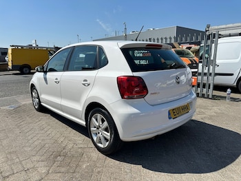 Used Volkswagen Polo 2011 for sale - 78389887: Photo