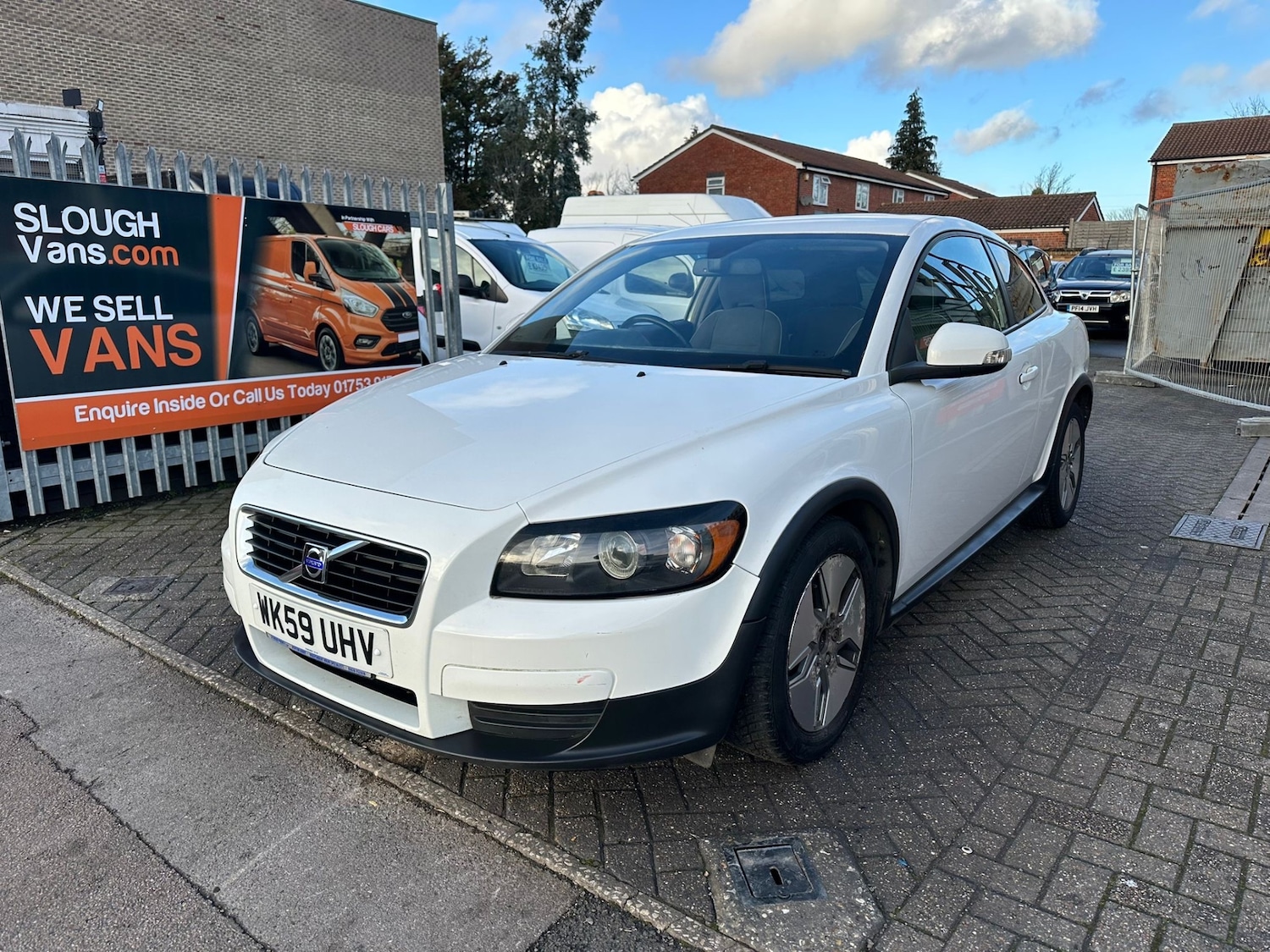 Used Volvo C30 2009 for sale - 77223368: Photo 2