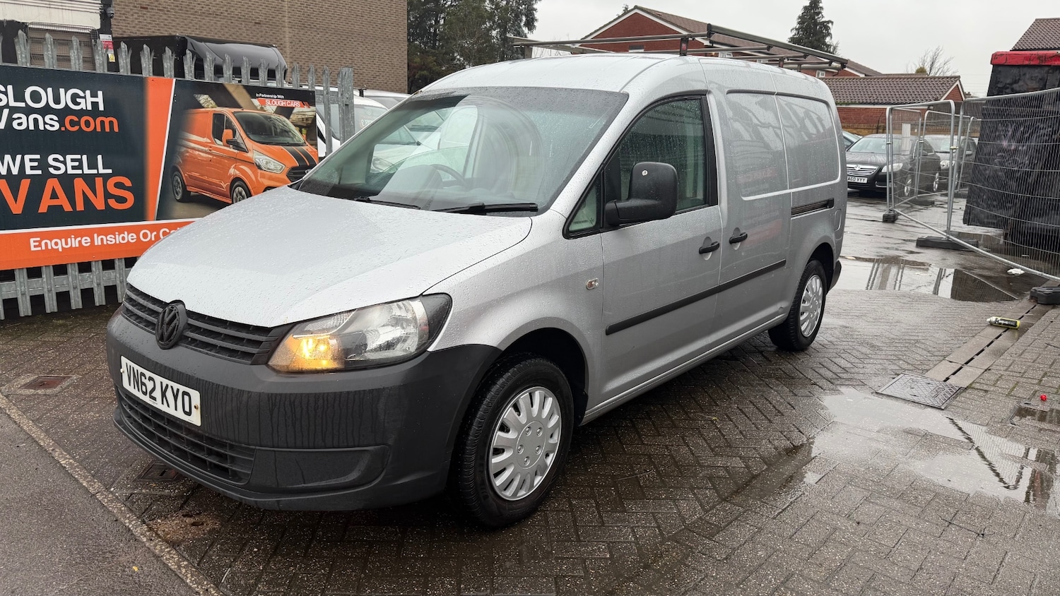 Used Volkswagen Caddy Maxi 2012 for sale - 77337033: Photo 2