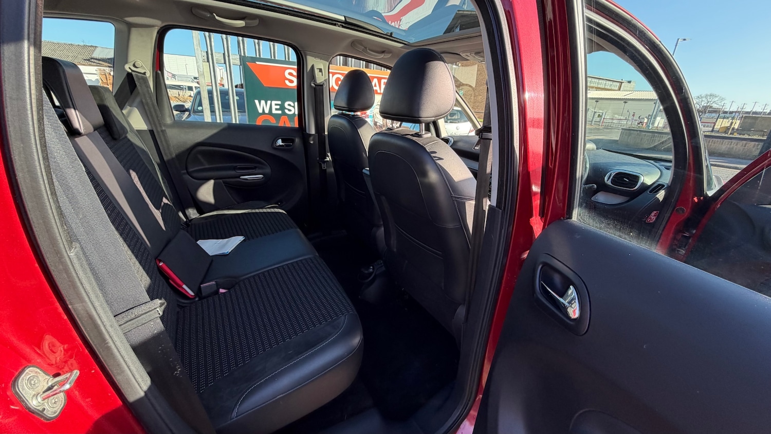 Used Citroen C3 Picasso 2010 for sale - 77918055: Photo 5