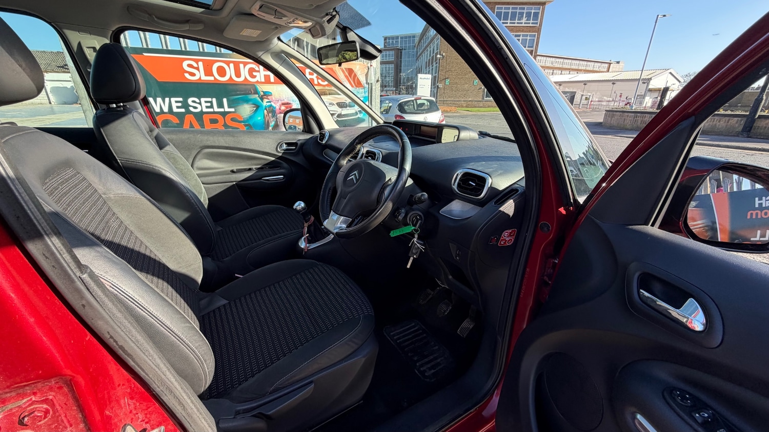 Used Citroen C3 Picasso 2010 for sale - 77918055: Photo 6