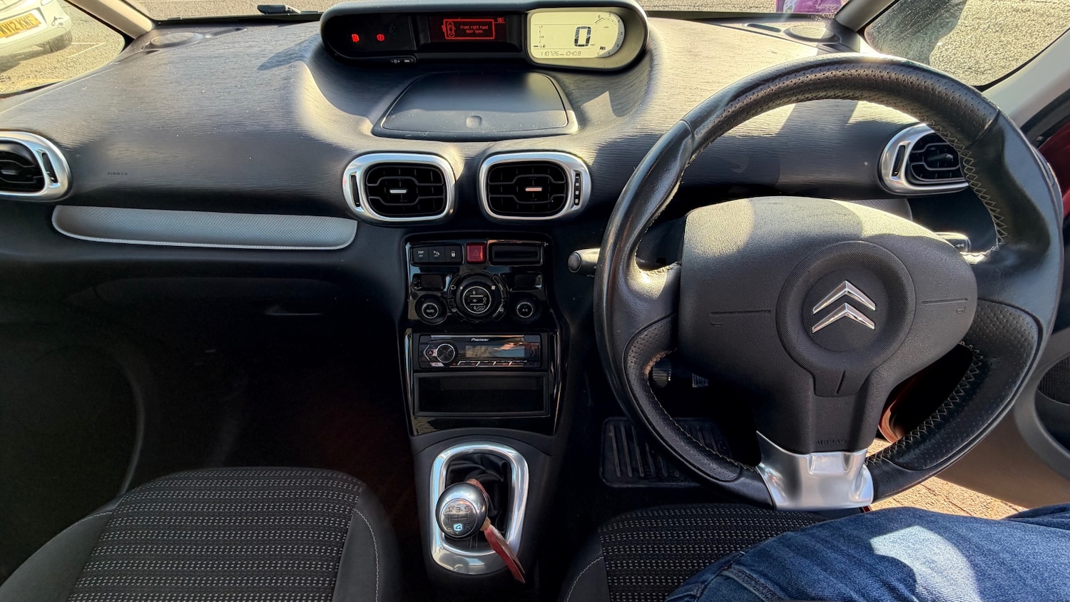 Used Citroen C3 Picasso 2010 for sale - 77918055: Photo 7