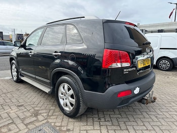 Used Kia Sorento undefined for sale - 77901748: Photo