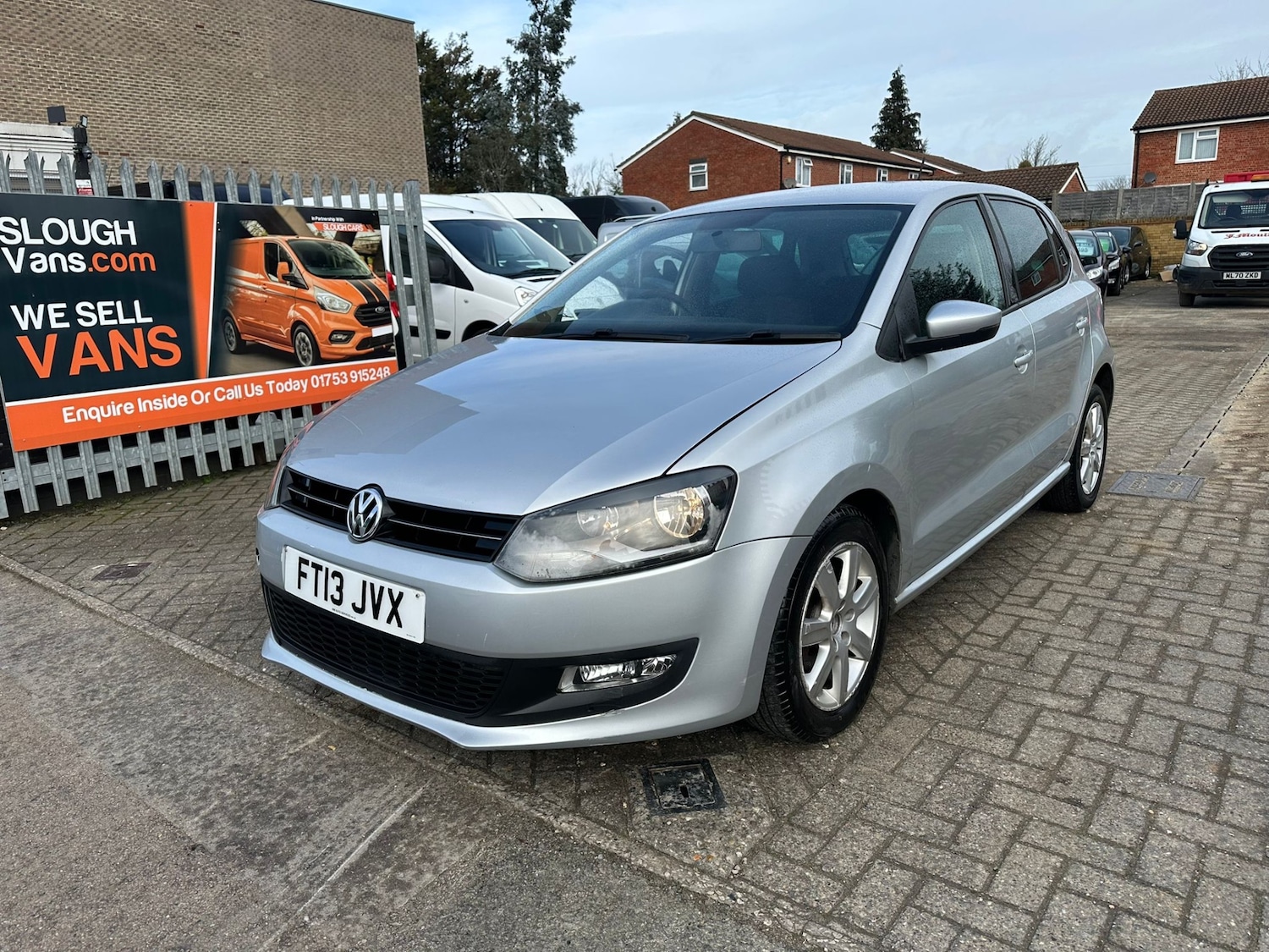 Used Volkswagen Polo 2013 for sale - 77639041: Photo 2