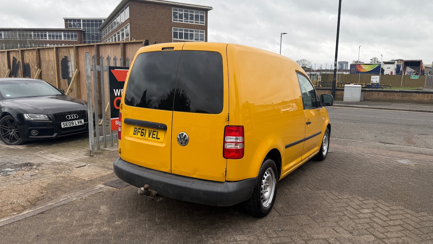 Used Volkswagen Caddy 2011 for sale - 78041923: Photo 4