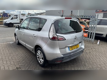 Used Renault Scenic 2012 for sale - 75333755: Photo