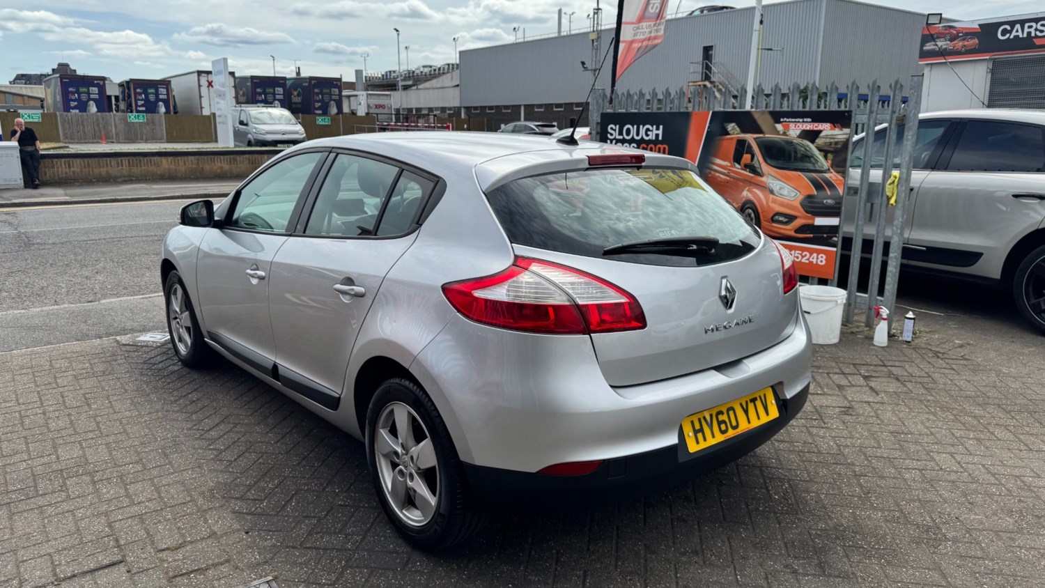 Renault Megane 2010 (60) - 1.6 16V 110 Dynamique TomTom 5dr - Image 3