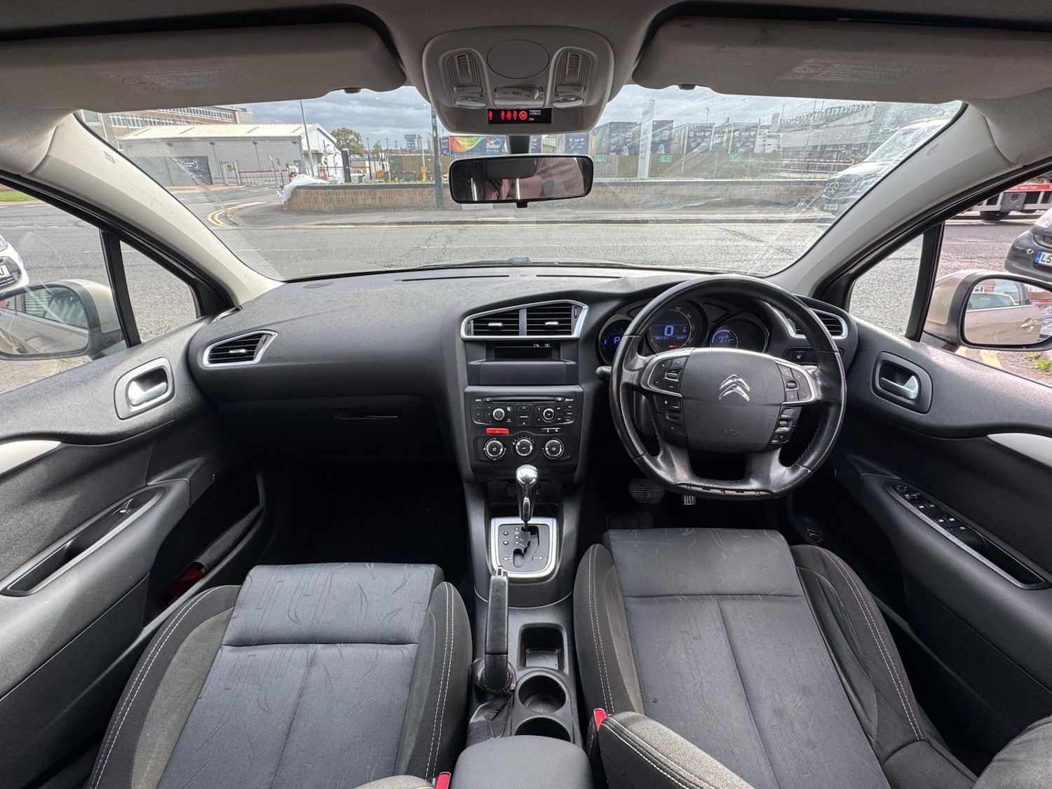 Used Citroen C4 2012 for sale - 76182528: Photo 7