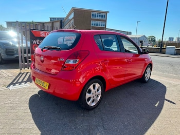Used Hyundai i20 2009 for sale - 79500875: Photo