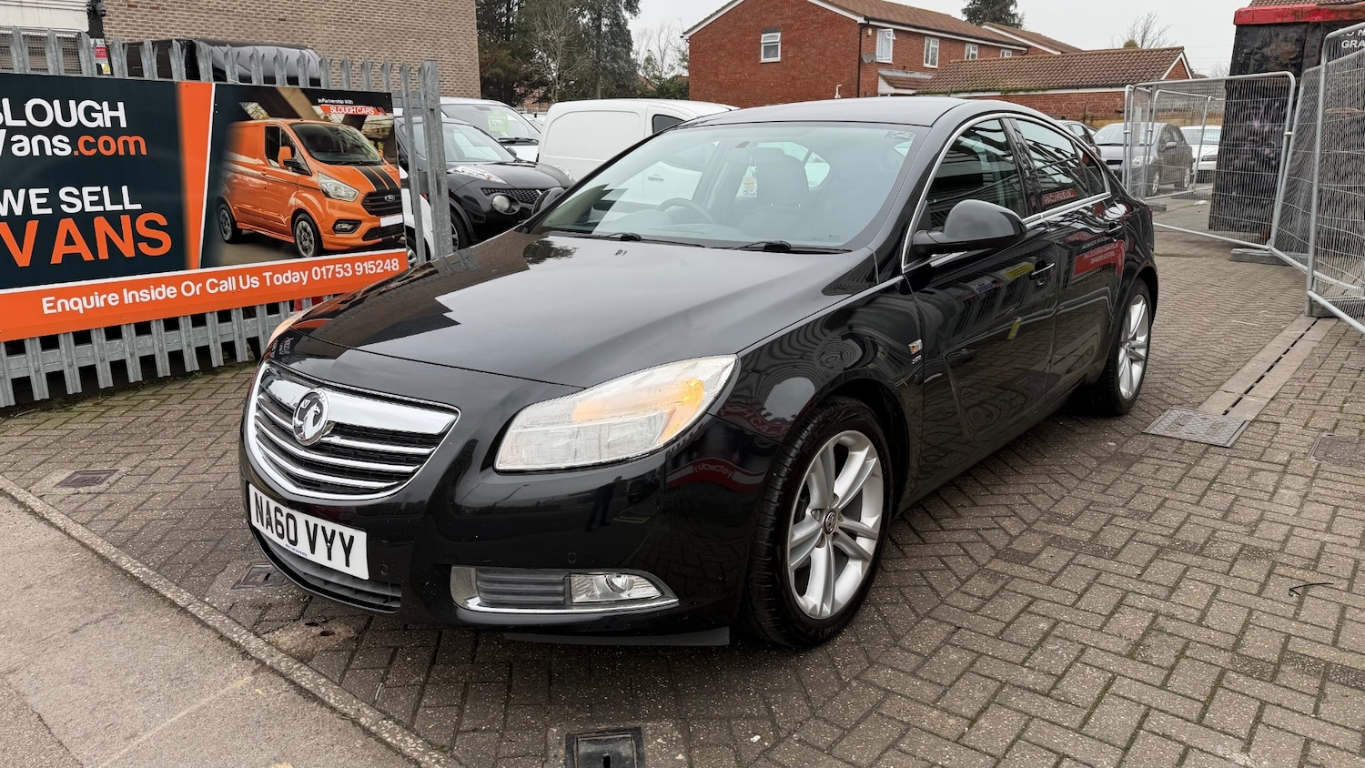 Used Vauxhall Insignia 2010 for sale - 77323888: Photo 2