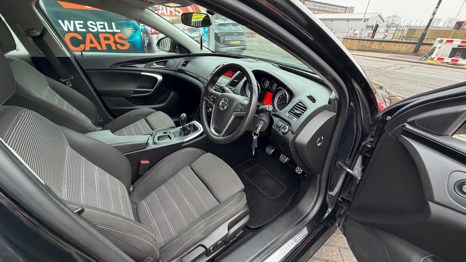 Used Vauxhall Insignia 2010 for sale - 77323888: Photo 6