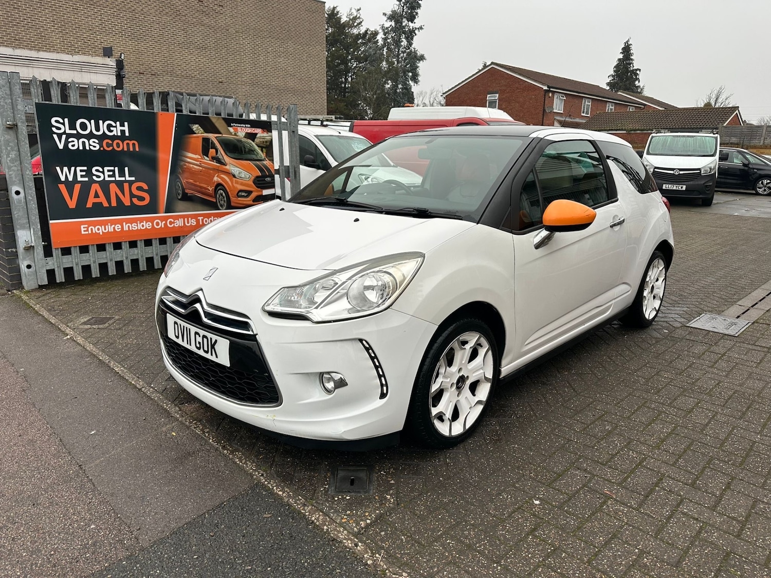 Used Citroen DS3 2011 for sale - 77136910: Photo 2