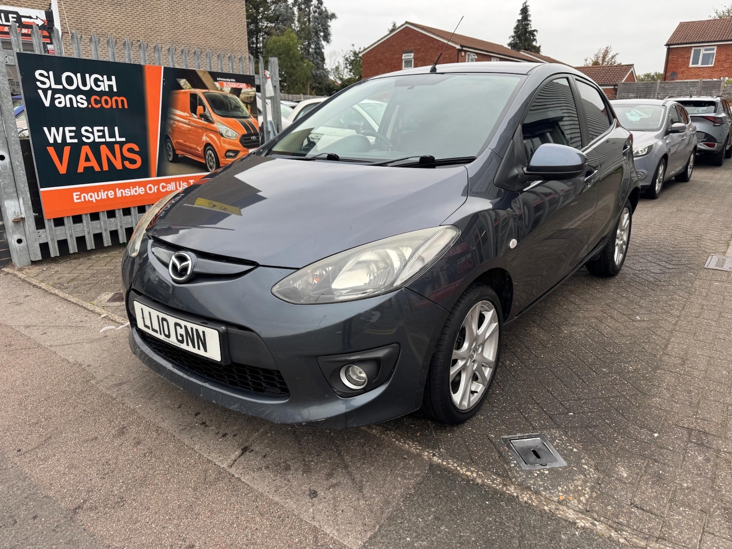 Used Mazda Mazda2 2010 for sale - 76251763: Photo 2