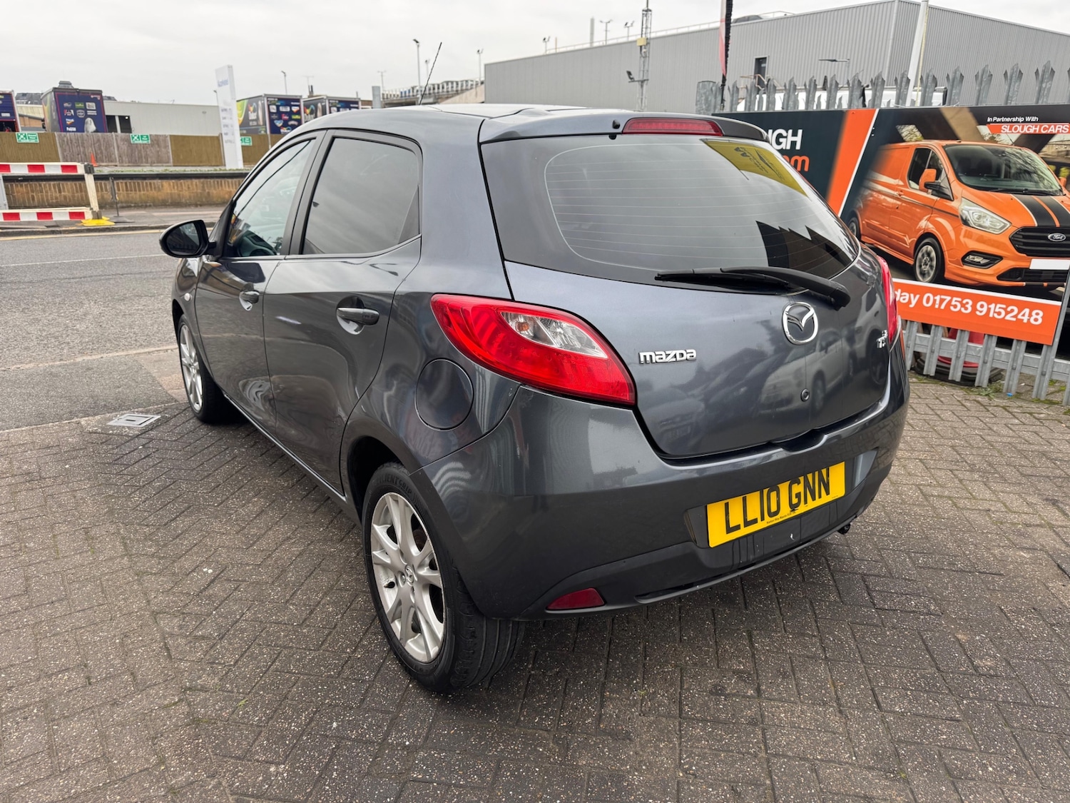 Used Mazda Mazda2 2010 for sale - 76251763: Photo 3