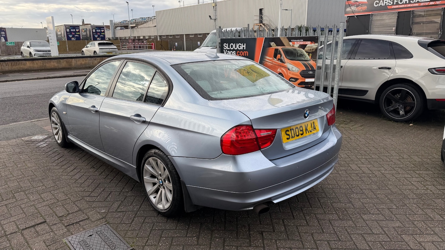Used BMW 3 Series 2009 for sale - 76560124: Photo 3