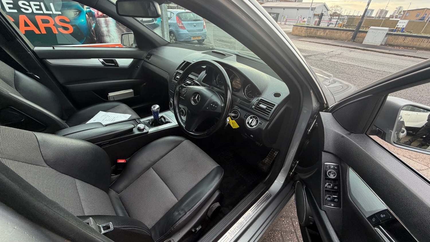 Used Mercedes-Benz C Class 2010 for sale - 76560118: Photo 6