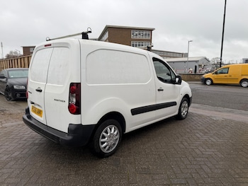 Used Peugeot Partner 2017 for sale - 78054401: Photo