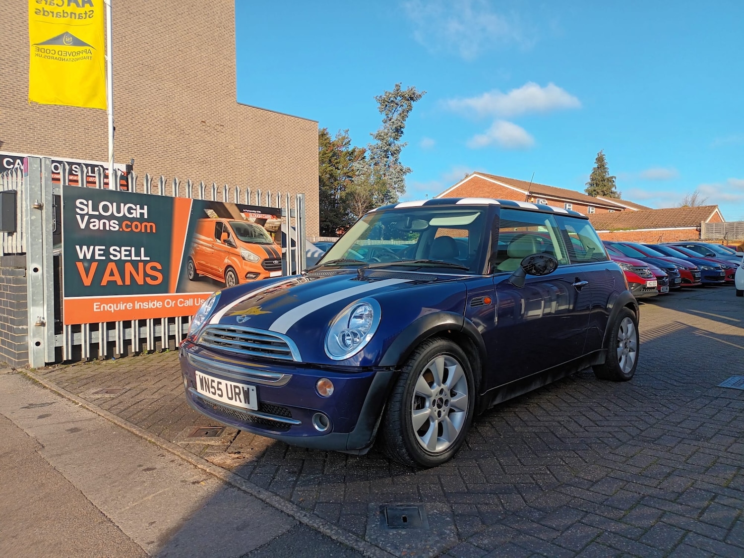 Used MINI Hatch 2005 for sale - 76693467: Photo 2