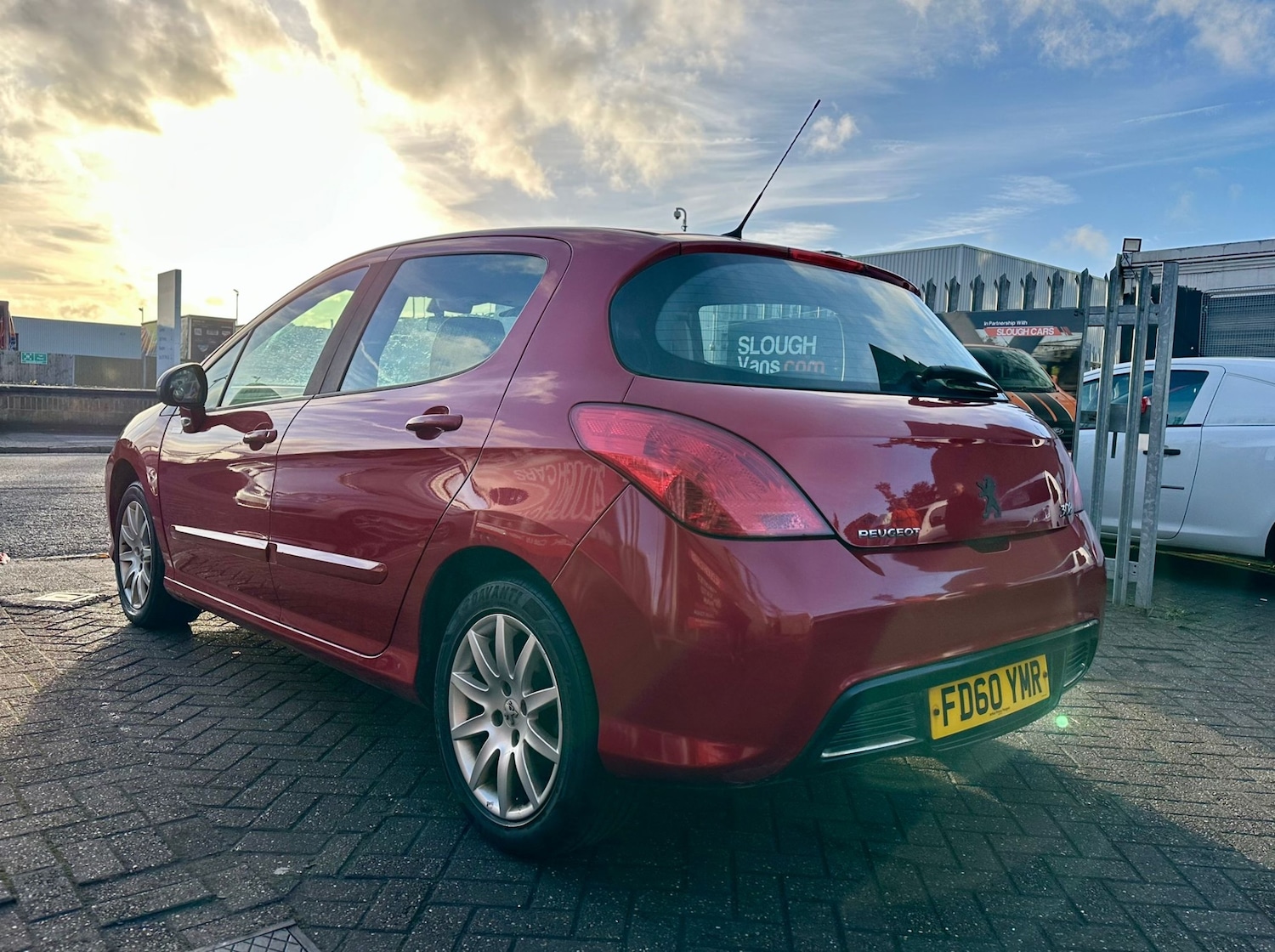 Used Peugeot 308 2011 for sale - 77224856: Photo 3