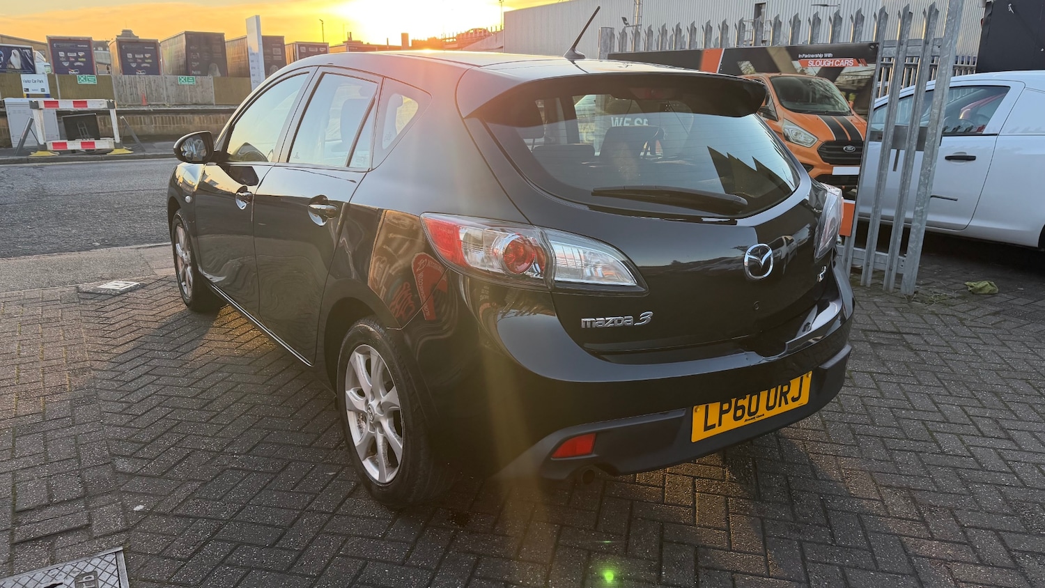 Used Mazda Mazda3 2011 for sale - 77164262: Photo 3