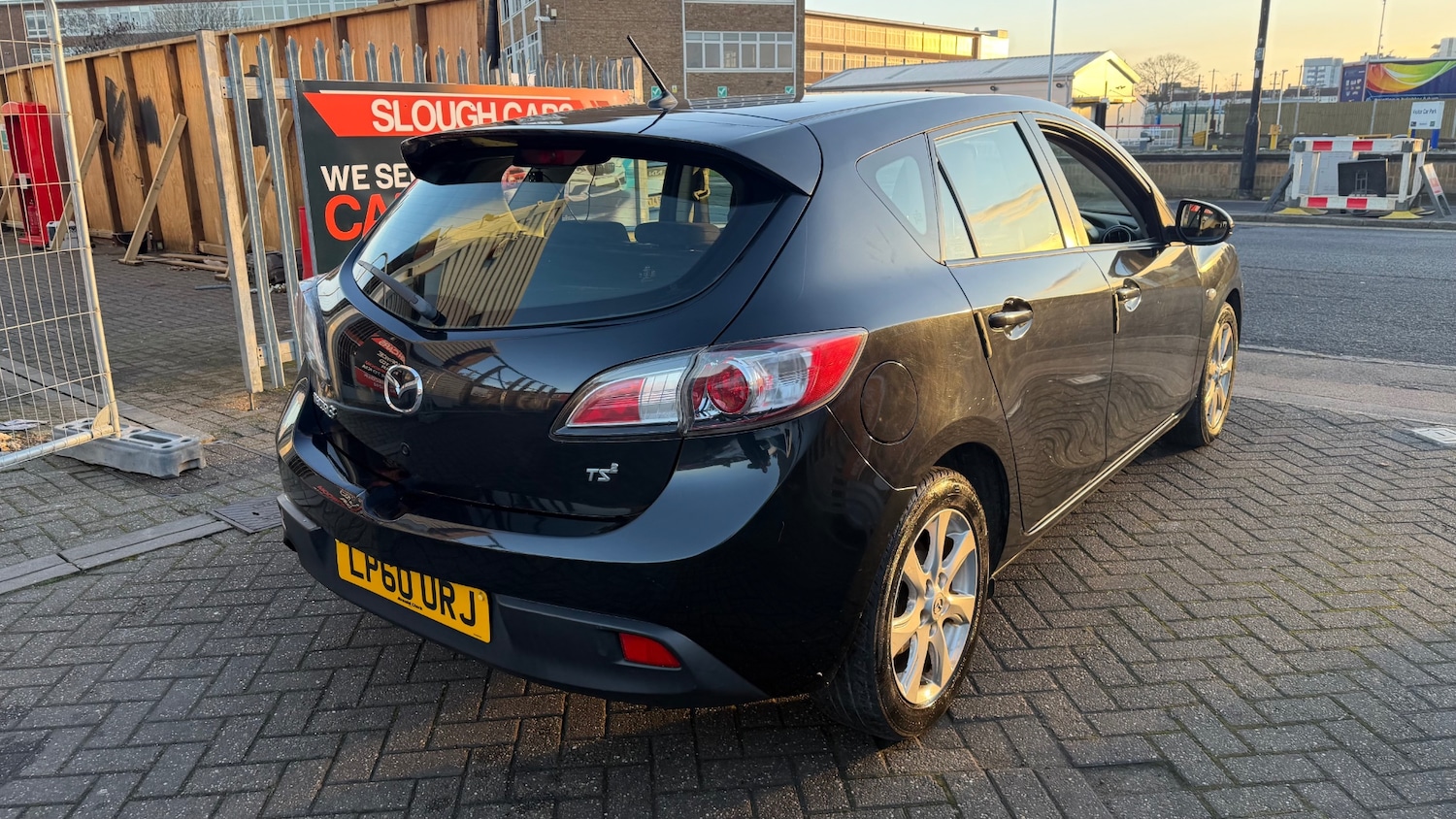 Used Mazda Mazda3 2011 for sale - 77164262: Photo 4