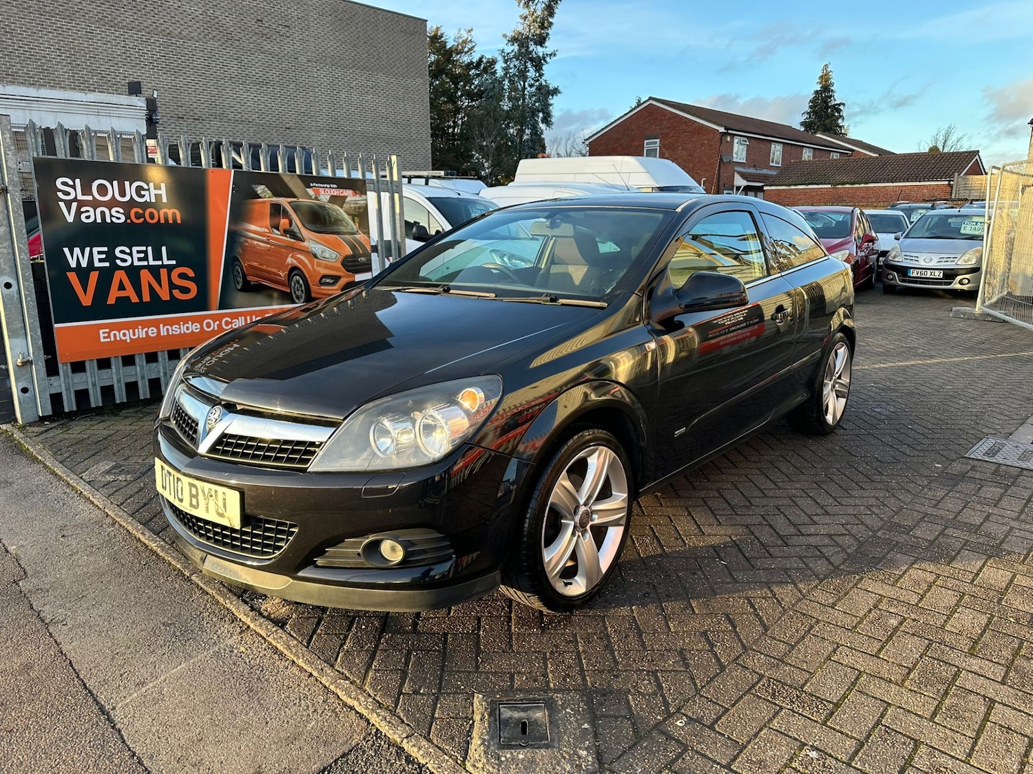 Used Vauxhall Astra 2010 for sale - 77224895: Photo 2