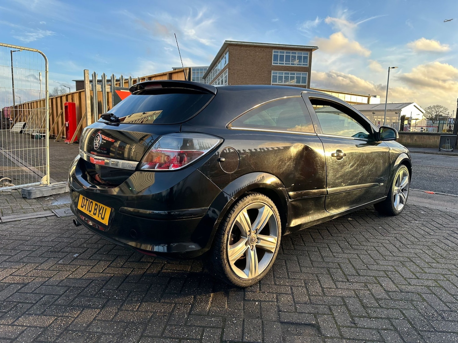 Used Vauxhall Astra 2010 for sale - 77224895: Photo 4