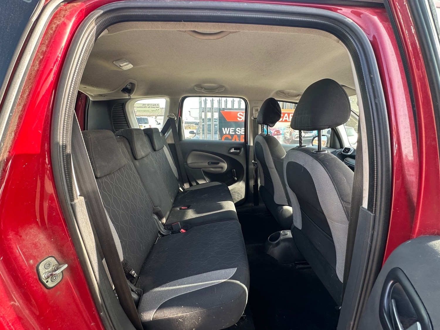 Used Citroen C3 Picasso 2014 for sale - 77760849: Photo 5