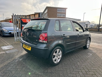 Used Volkswagen Polo 2009 for sale - 77031253: Photo