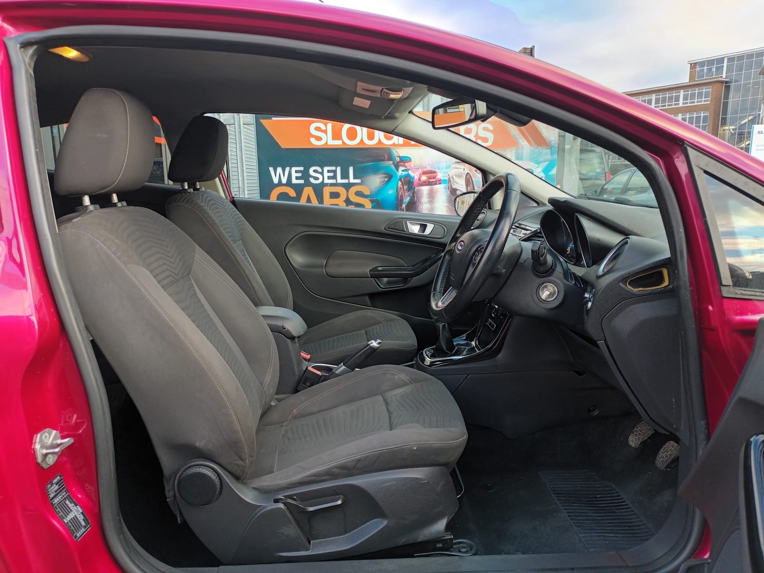 Used Ford Fiesta 2013 for sale - 76663331: Photo 6