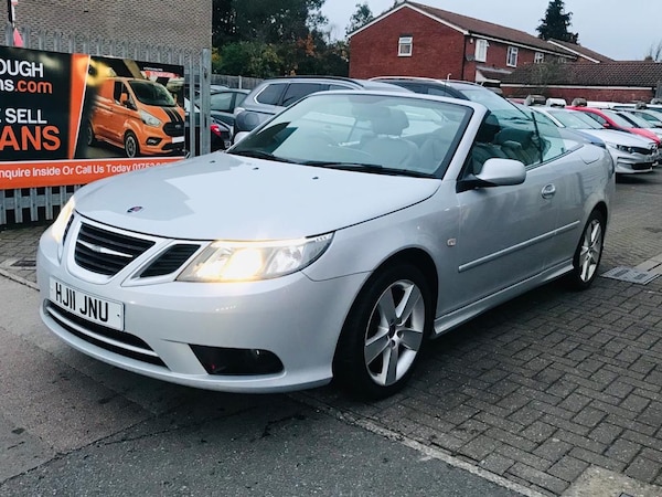Used Saab 9-3 2011 for sale - 69279862: Photo 2