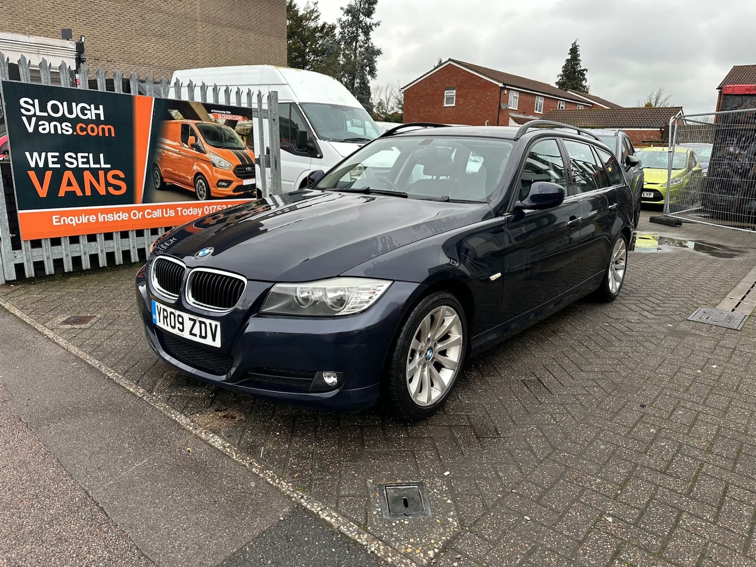 Used BMW 3 Series 2009 for sale - 77283109: Photo 2