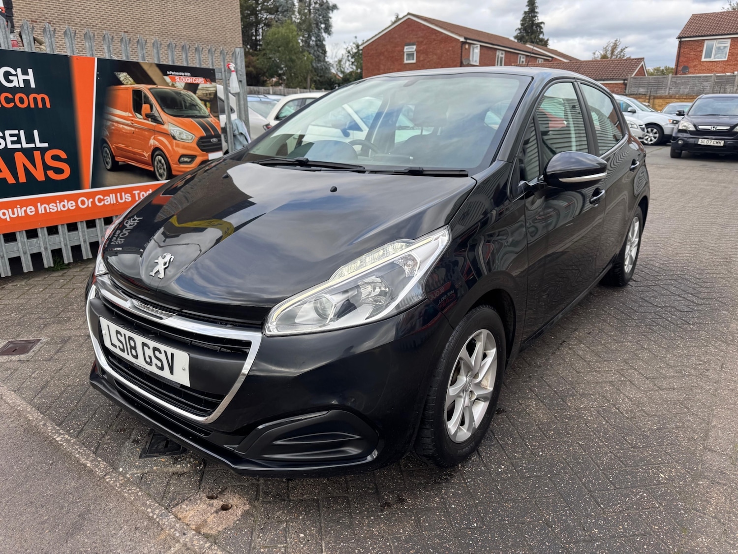 Used Peugeot 208 2018 for sale - 76196699: Photo 2