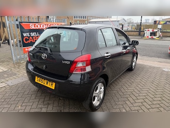 Used Toyota Yaris 2010 for sale - 77323877: Photo