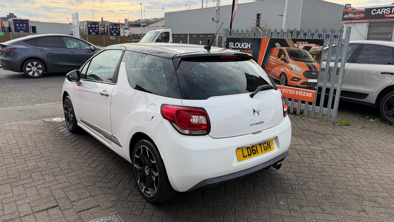 Used Citroen DS3 2011 for sale - 76134150: Photo 3