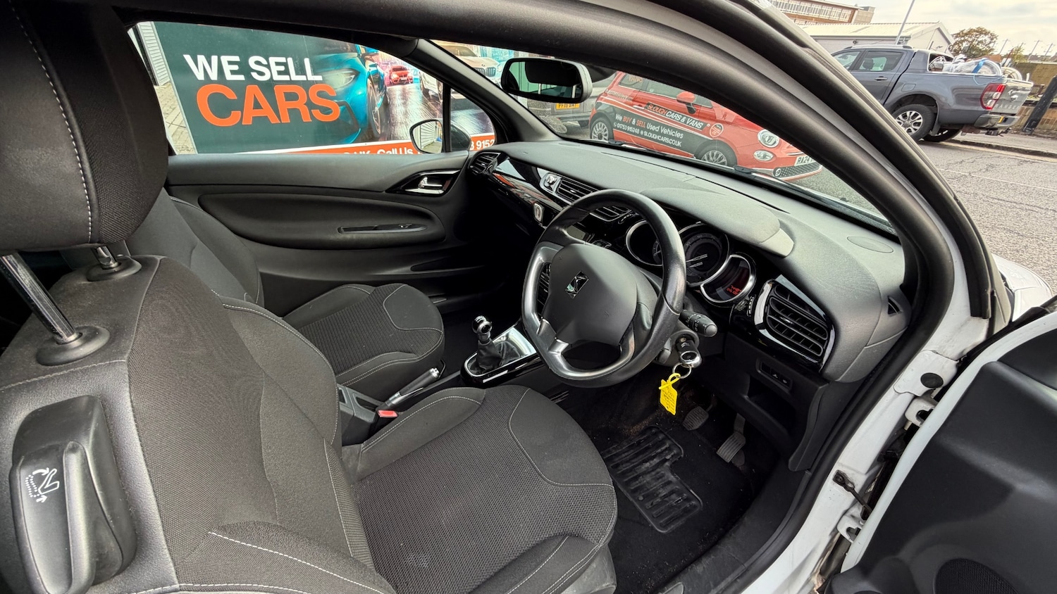 Used Citroen DS3 2011 for sale - 76134150: Photo 6