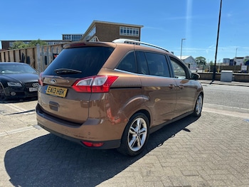 Used Ford Grand C-Max 2013 for sale - 79082886: Photo