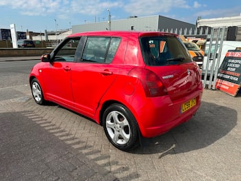 Used Suzuki Swift 2006 for sale - 79637814: Photo