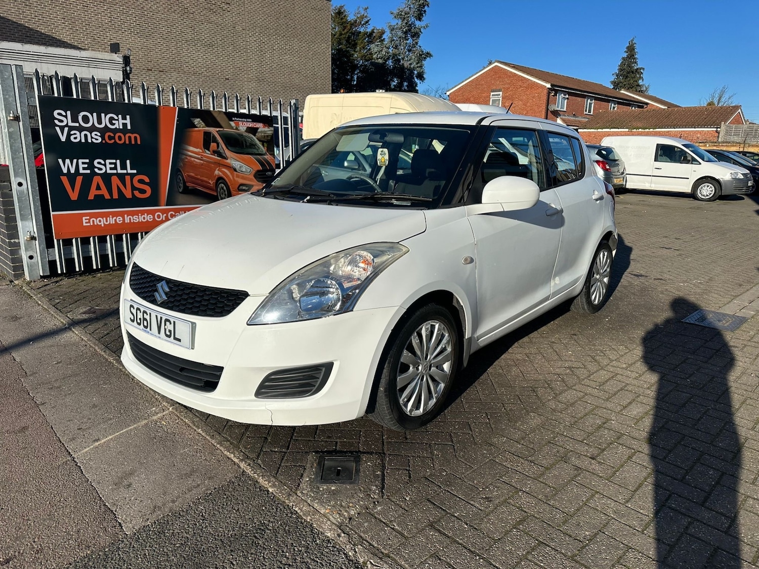 Used Suzuki Swift 2011 for sale - 77094502: Photo 2