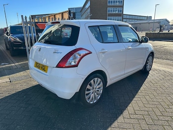 Used Suzuki Swift 2011 for sale - 77094502: Photo