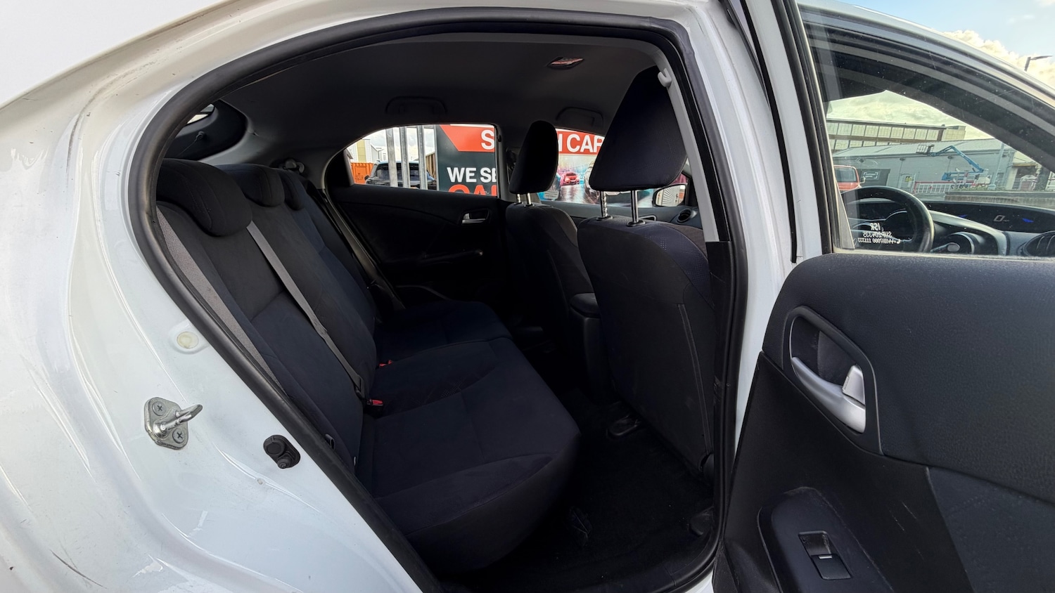 Used Honda Civic 2013 for sale - 76568225: Photo 5